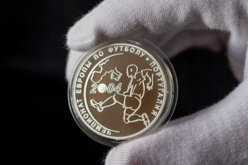 Серебряная монета 3 рубля 900 пробы Чемпионат Европы по футболу в Португалии 2004. СПМД Россия 2004 PF